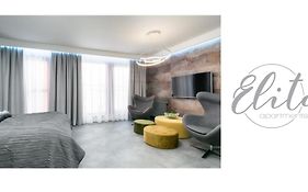 Elite Apartments Waterlane Free Swimming Pool Access