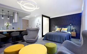 Elite Apartments Waterlane Free Swimming Pool Access